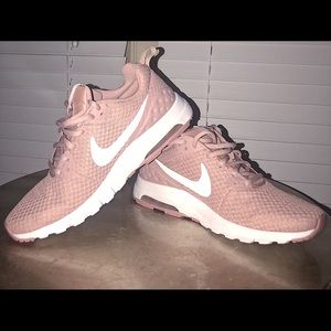 Women’s Nike Shoes